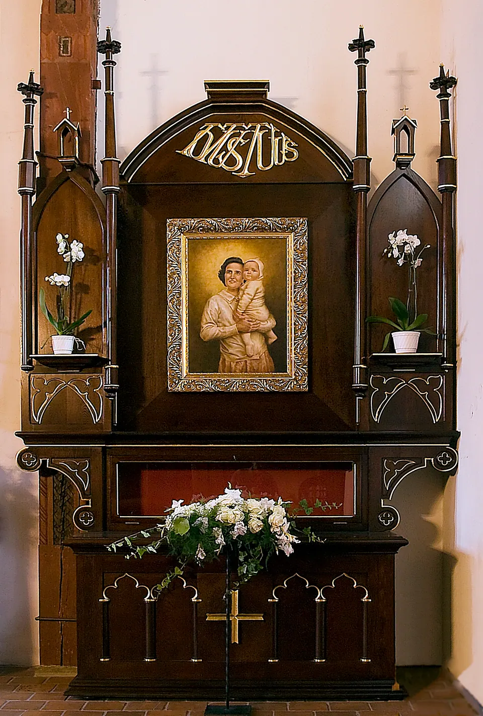 Neugotischer Seitenaltar der hl. Gianna – Żnin