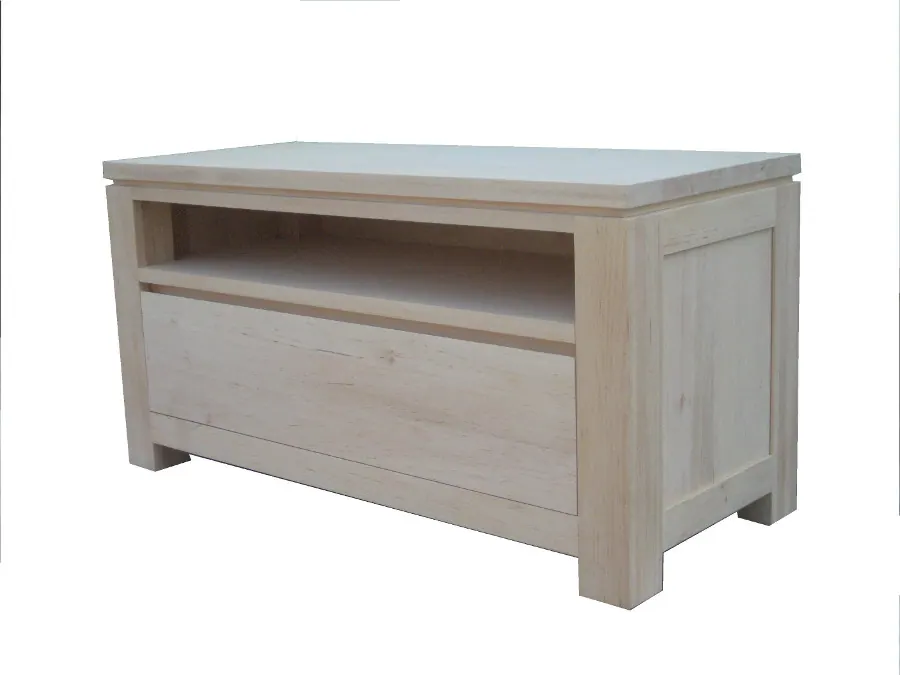 Niedriger Schrank aus massiver Eiche